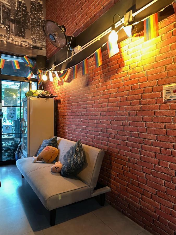 New Warm Light Hostel เชียงใหม่ ภายนอก รูปภาพ