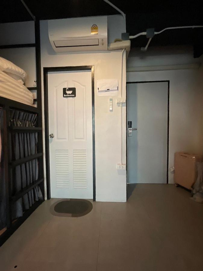 New Warm Light Hostel เชียงใหม่ ภายนอก รูปภาพ