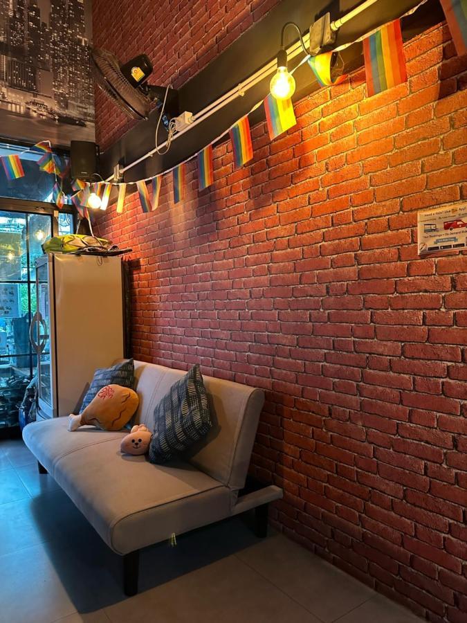 New Warm Light Hostel เชียงใหม่ ภายนอก รูปภาพ