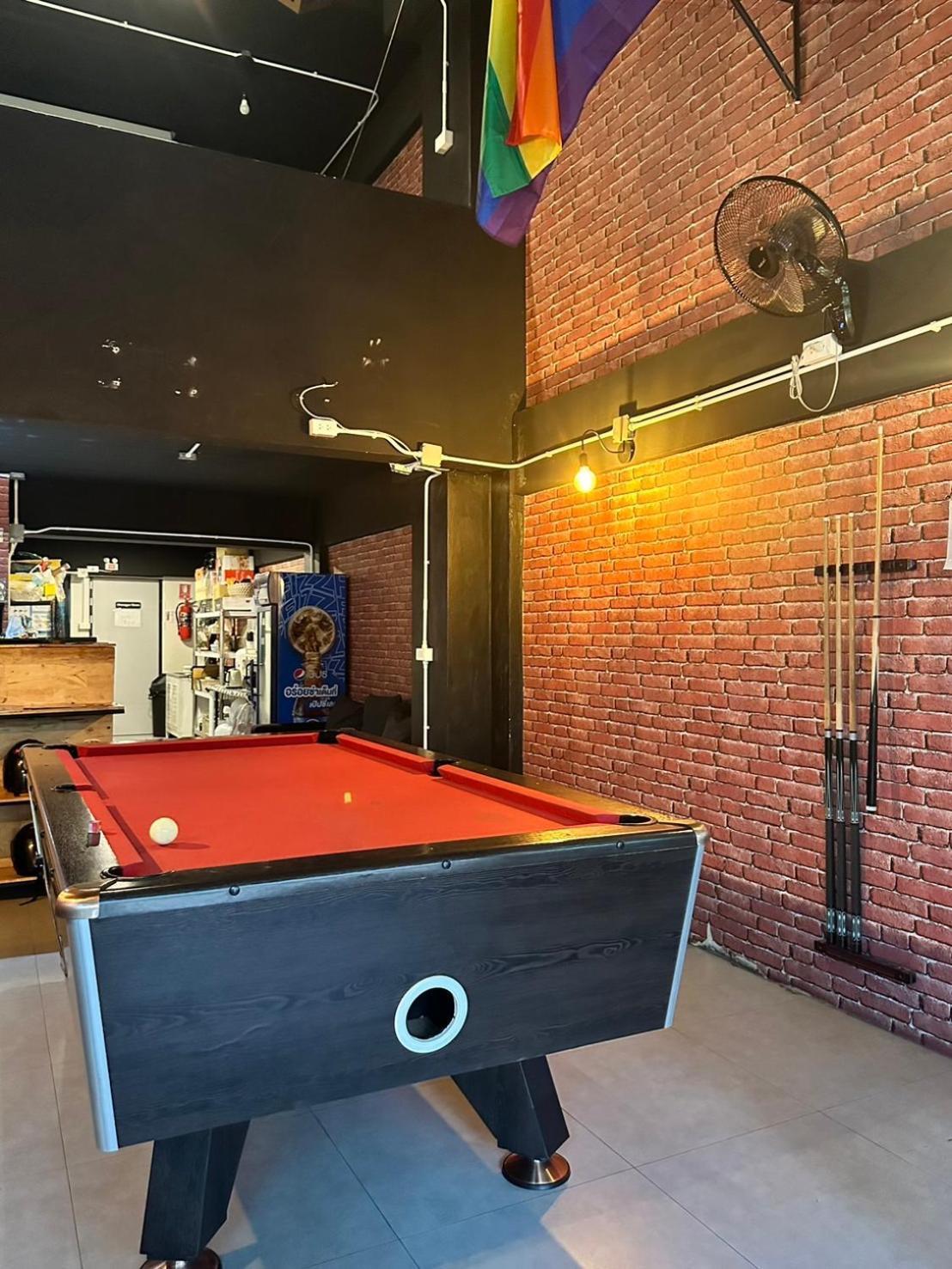 New Warm Light Hostel เชียงใหม่ ภายนอก รูปภาพ