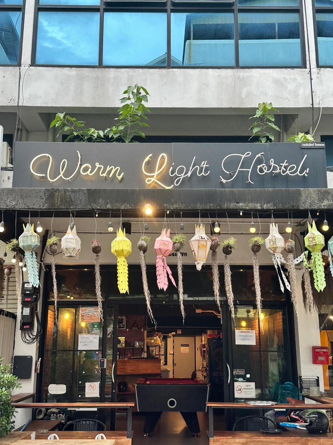 New Warm Light Hostel เชียงใหม่ ภายนอก รูปภาพ