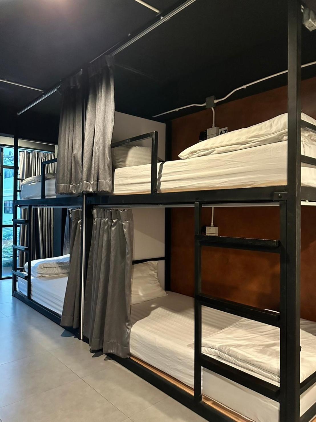 New Warm Light Hostel เชียงใหม่ ภายนอก รูปภาพ